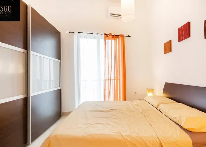 Central Apt 5Mins To Promenade With Sofa Ac & Wifi By 360 Estates